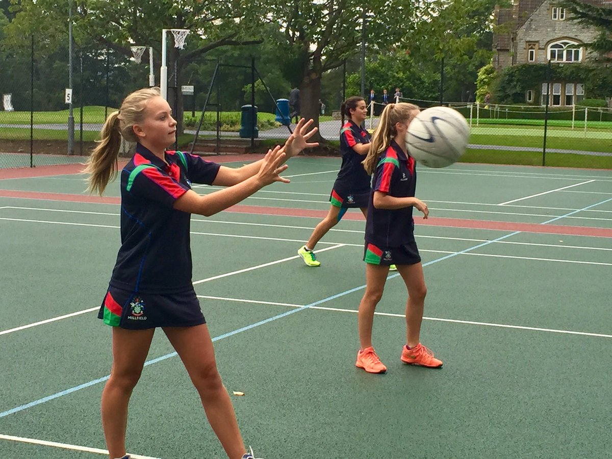 MillfieldNetbal's tweet image. U14s training hard 👍🏻 #releasepoints #balancedpass