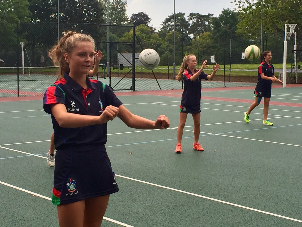 MillfieldNetbal's tweet image. U14s training hard 👍🏻 #releasepoints #balancedpass