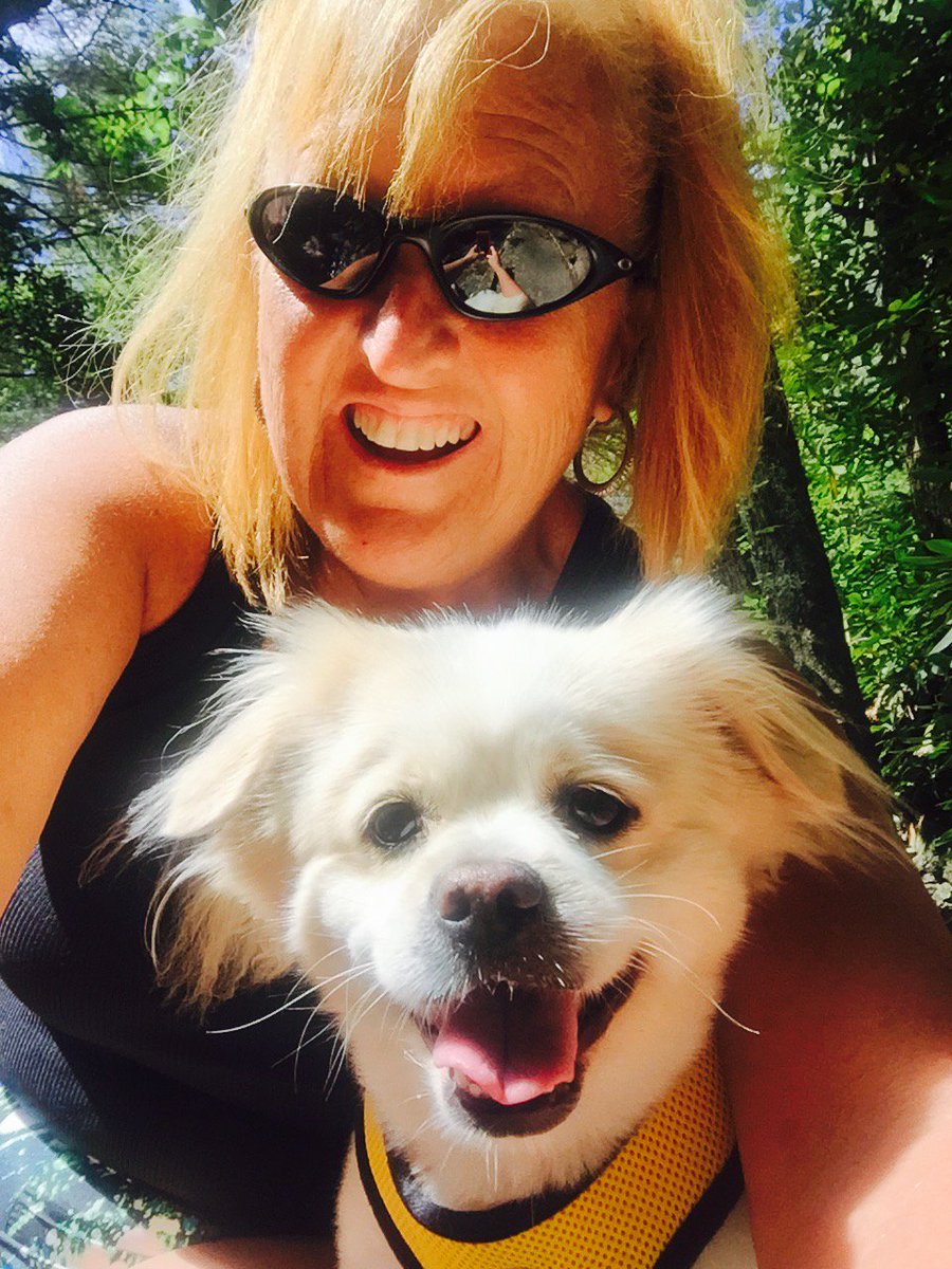 TheDeeDeeB's tweet photo. Paw prints on my heart. 🐶 
#lifeofT #Tango #AGirlandherDog https://t.co/wARVcqdkW8