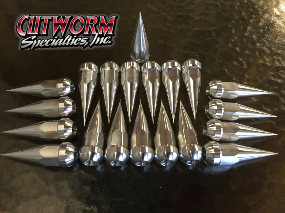 CutwormSpecial's tweet photo. Porsche spike lug nuts MADE IN AMERICA https://t.co/nM8GZ3fcpX https://t.co/f8UKx4wjyu