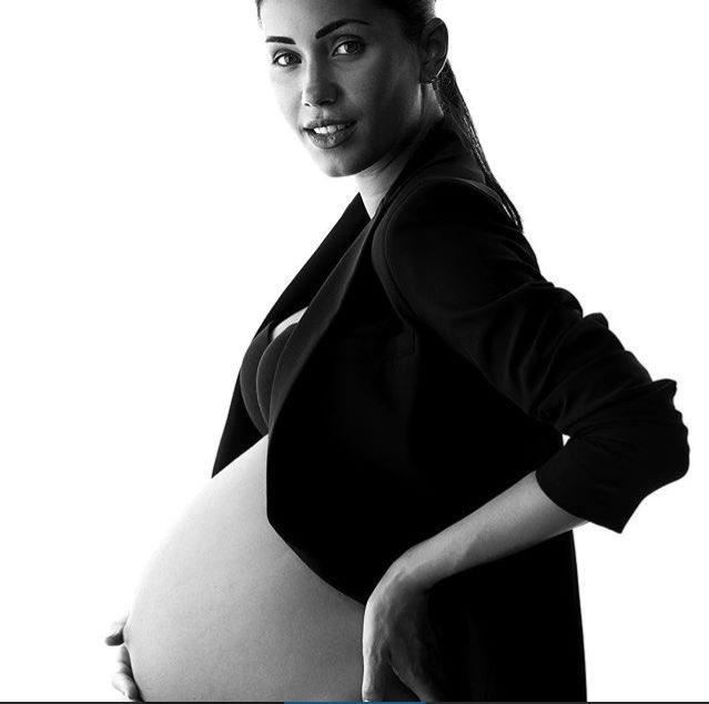 FAlematri's tweet photo. Ma la tua bellezza ?? #pochigiorniancora #principessainarrivo 🎀👨‍👩‍👧👧🏼 https://t.co/aJ2jvC5Mzi