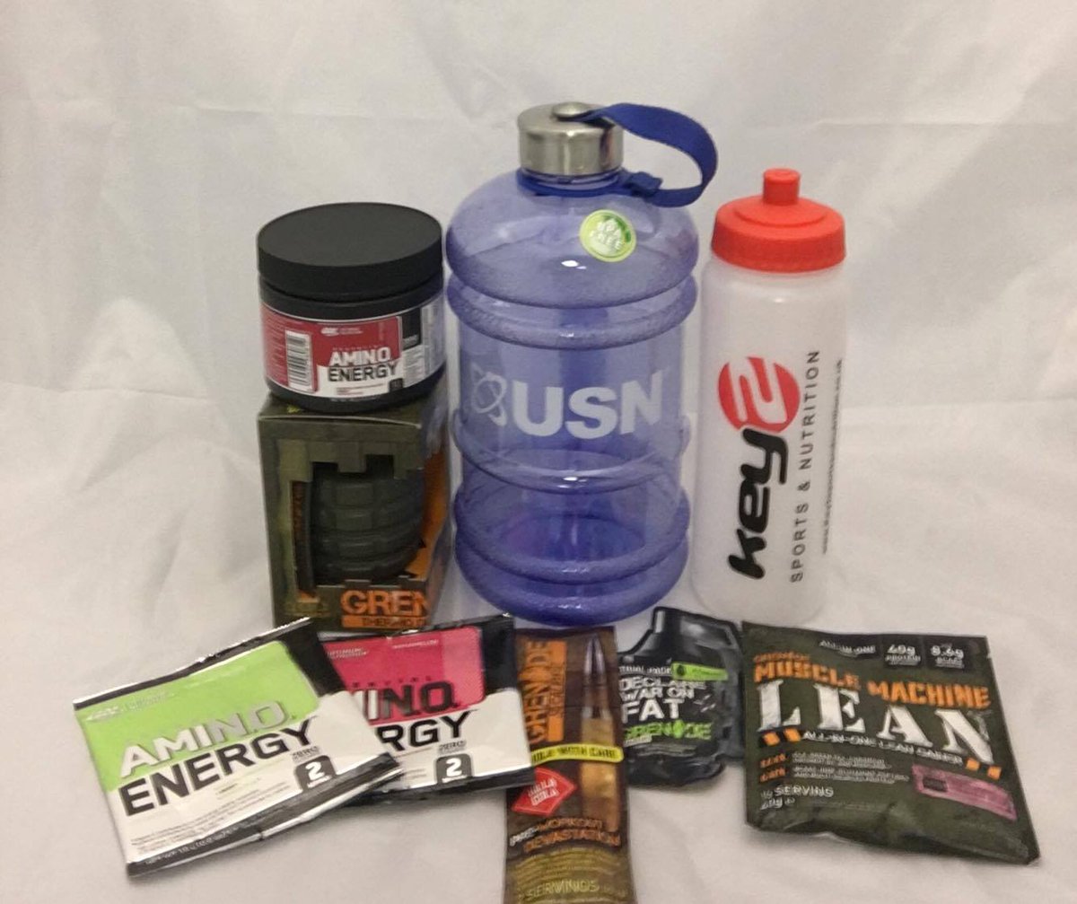 GIVEAWAY TIME!
To be in with a chance of winning this prize all you have to do is RE-TWEET this post! It's that easy