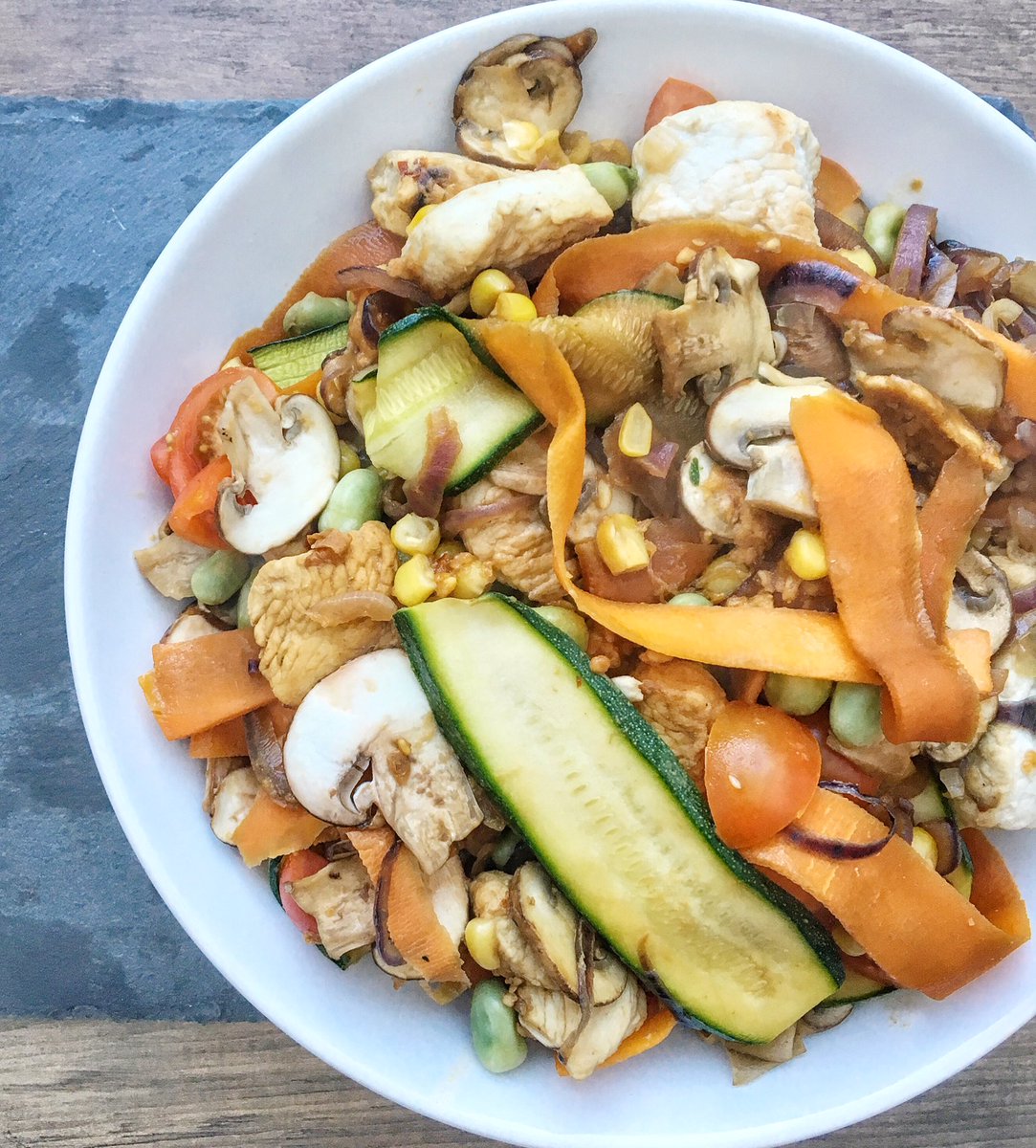 justjosihealth's tweet photo. #lunchtime with @MuscleFoodUK #TweetYourMeat https://t.co/5gASwD1Jws