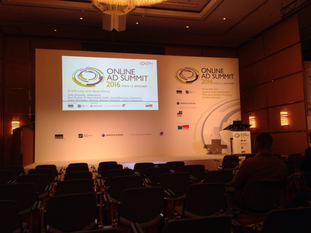 AGOF_Akademie's tweet photo. Gleich geht's los #onlineadsummit 2016 https://t.co/QoEjway4uX