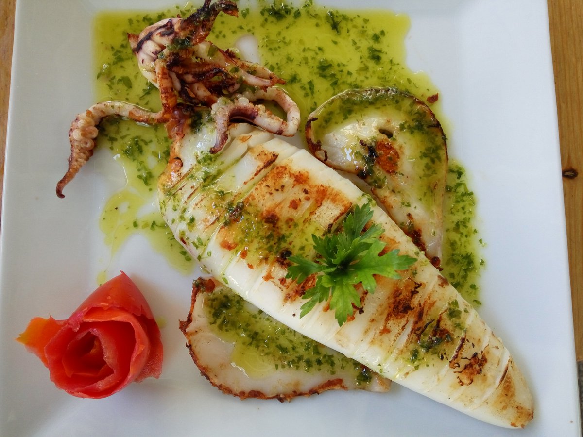 Hoy es Martes y 13 y nuestro calamar plancha da buena suerte :) #producto #calidad #suerte