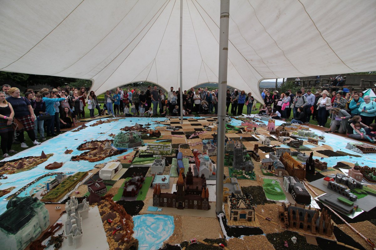 scotcivictrust's tweet photo. We were thrilled to have a slice of the action at #CakeFest2016 with our very own Tobacco Merchant's House! https://t.co/YYAzxAWz5n