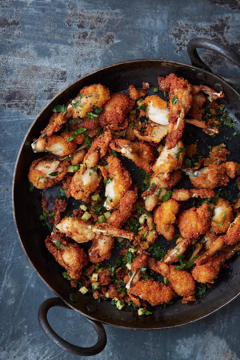 With @LEPANMedia, go behind the scenes of a dinner at the Château Ducru-Beaucaillou. goo.gl/7dLLpk