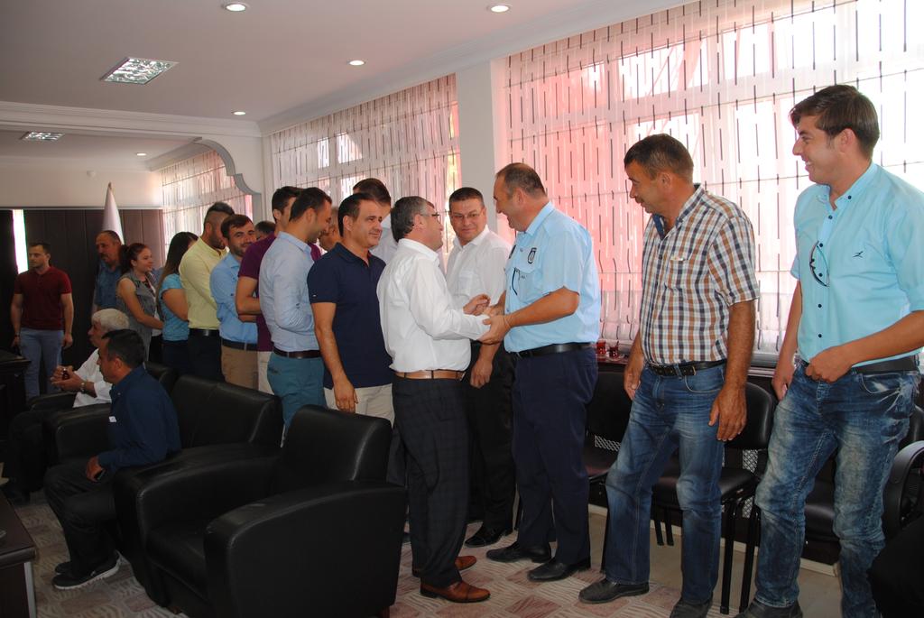 MehmetCelep20's tweet photo. Belediyemizin Bayramlaşma programına katıldık. Kurban Bayramınız mübarek olsun https://t.co/O8qjqDD6f1