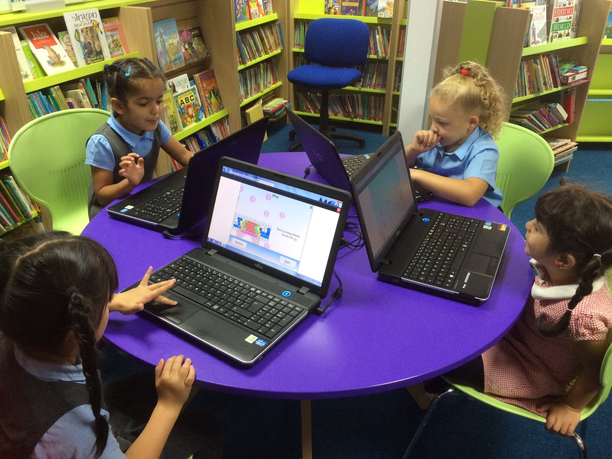 MissCullender's tweet photo. Year 1 are working with @MGLWorld_Paul practising typing skills #purplemash https://t.co/qxBDFdmzeA
