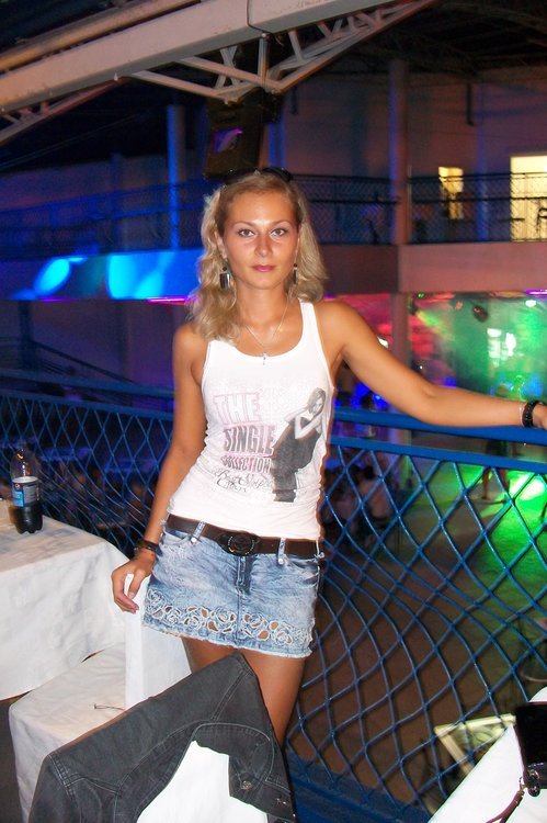 DixieNavarrette's tweet photo. #люди #car Надоела старая машина? Нет денег на новую? Заработай и купи: https://t.co/Vhokp97Yxg https://t.co/VXssoTmwpF