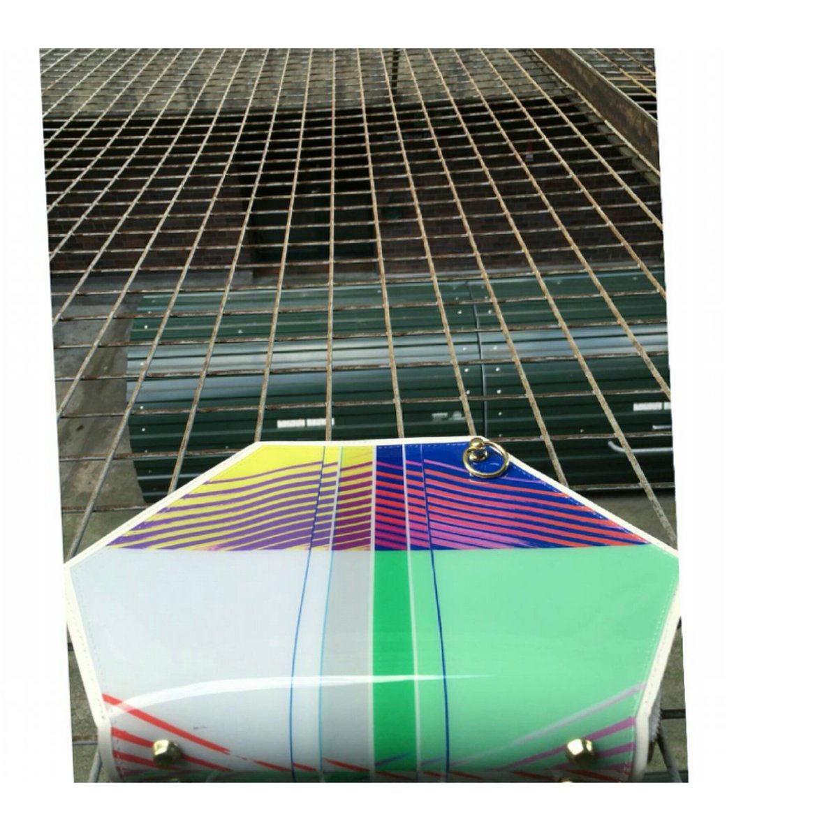 ClaudineLondon's tweet photo. Urban Shape #claudinelondon mint #clutch.  #handbag #designer #fashionblogger https://t.co/iToxFkojft