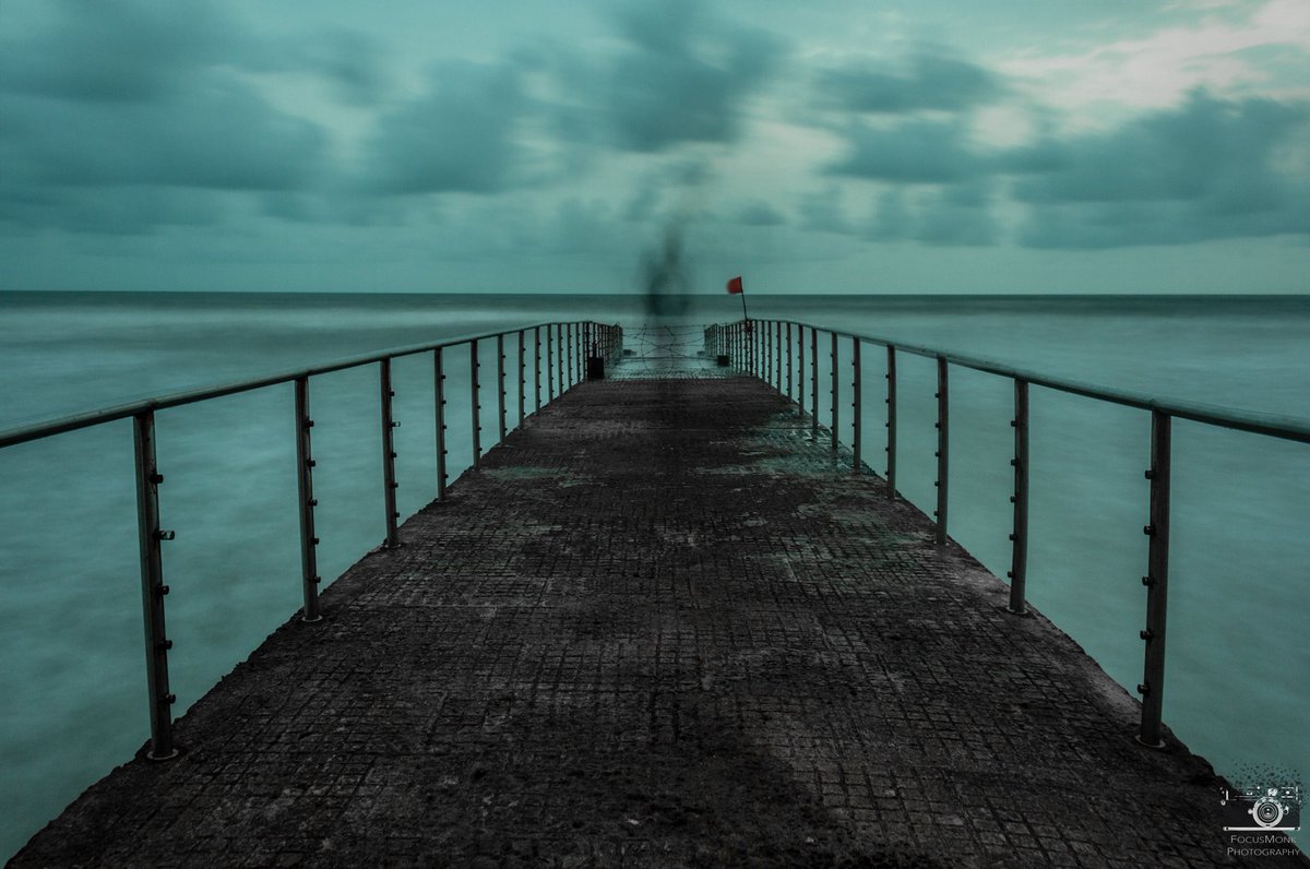 FocusMonkPhoto's tweet photo. "Good morning is a contradiction of terms." #JimDavis #Garfield #morningblues #landscape #photography #cloudyday https://t.co/kh82yVB8Vl