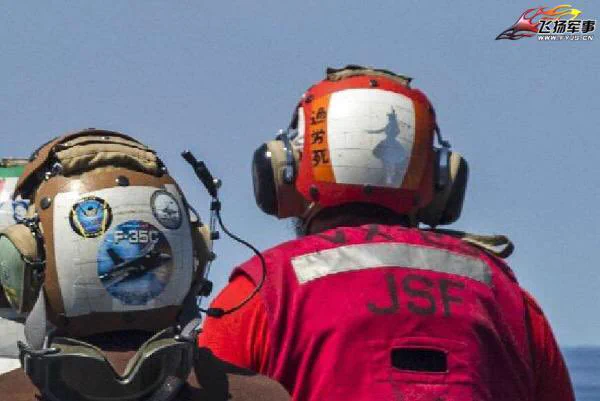 米海軍の軍人のヘルメットに書いていた日本語が、完全にダメなやつだwww