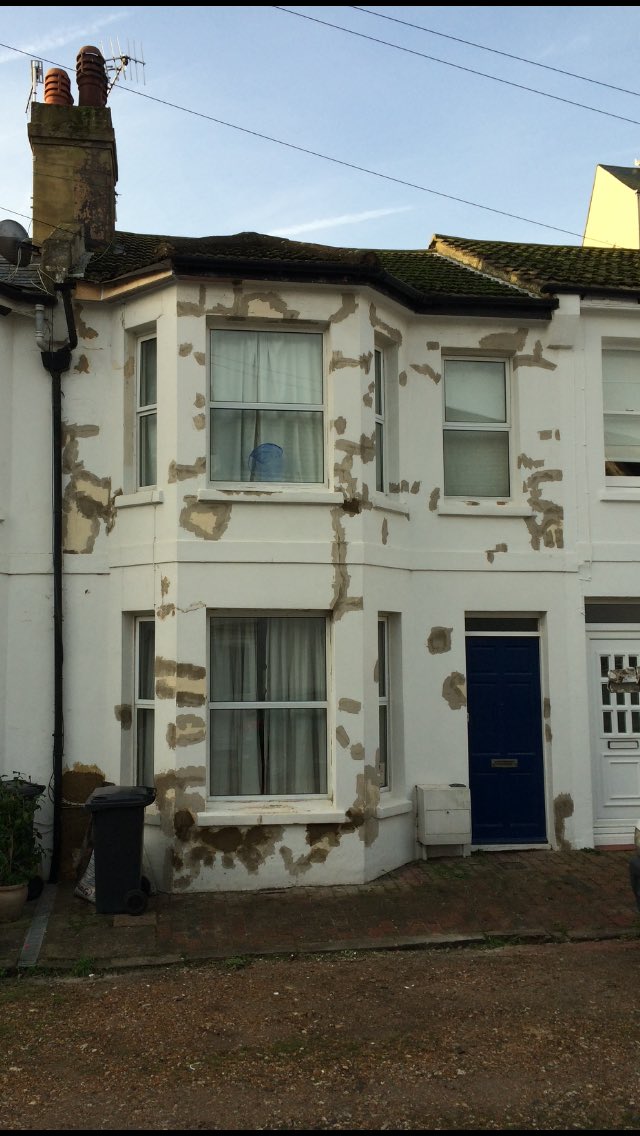 rjadecorating's tweet image. Another exterior finished.. Two more to go this year... Hope this good weather continues 🌞
@duluxuk @DuluxTrade