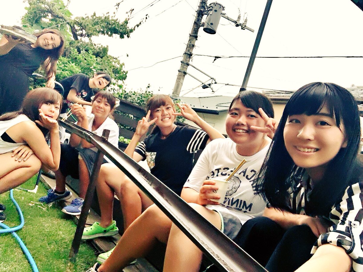 shoostabot's tweet photo. 昨日はいけちょす宅で流しそうめん🐵💓
次は全員集合したいね💓
ららららくろす〜〜😆 https://t.co/WhaiGhg2G0