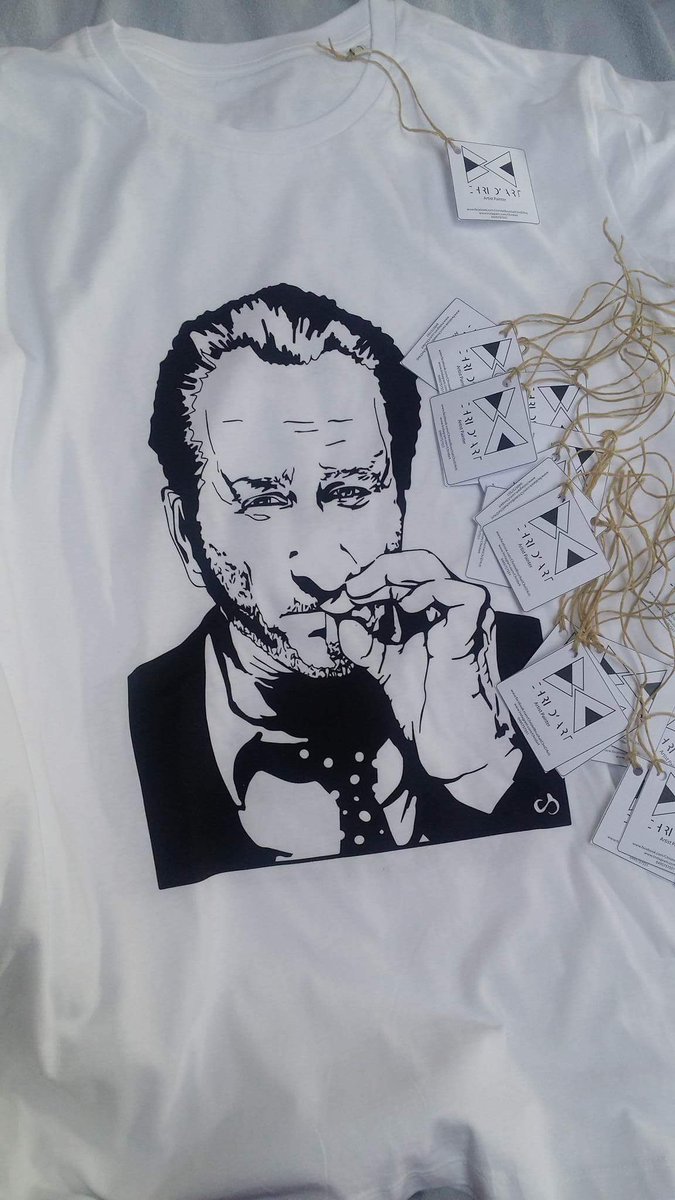 ArtisteBelge's tweet photo. Des teeshirts qui vont faire un malheur.. mdr à suivre 
#chridart @ArtisteBelge #benoit_poelvoorde @TeamPoelvoorde https://t.co/gY3P8eS936