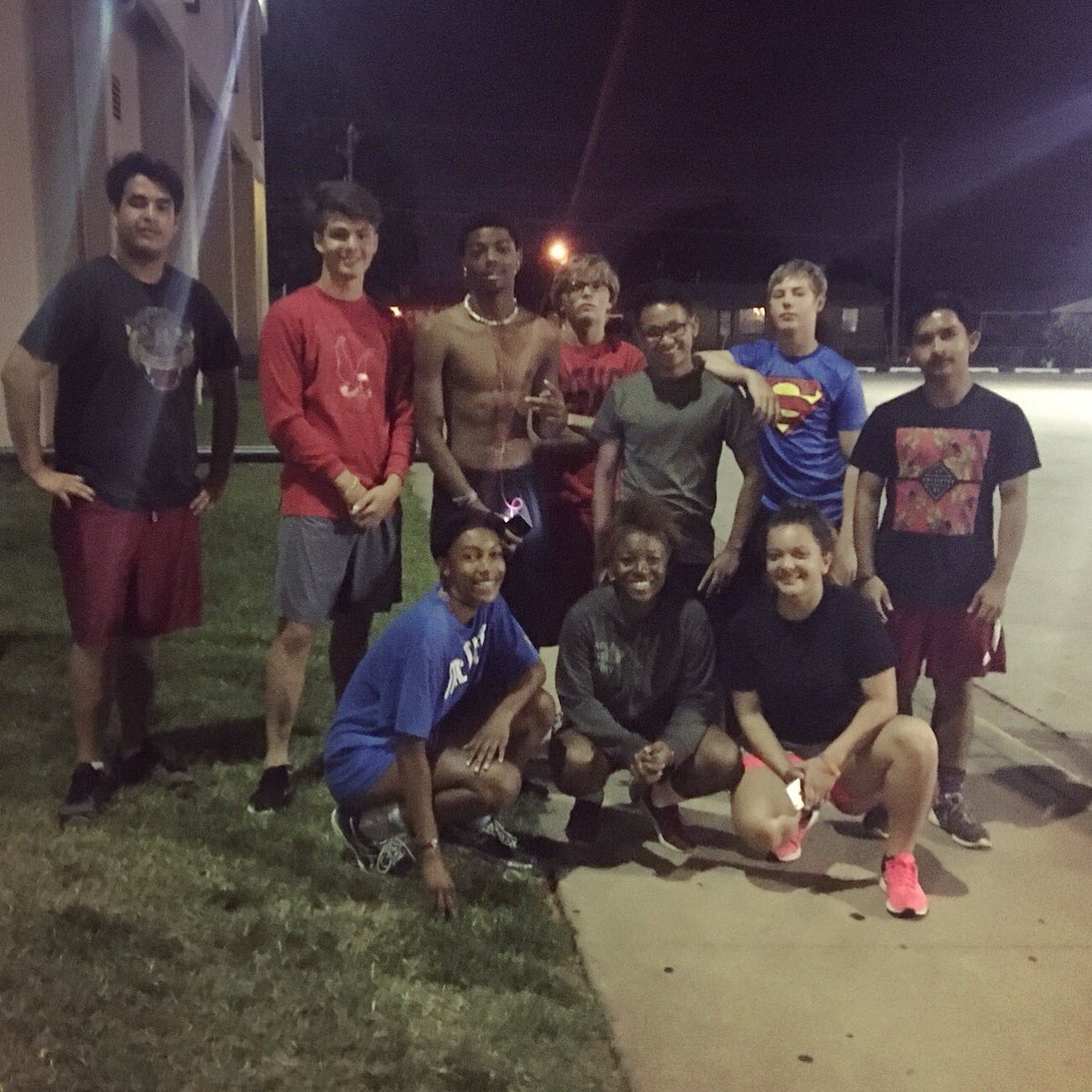 DCTrackAndField's tweet photo. These kids did more before 7 am today than most will do all week! #GetMileage #WeAreDCXC https://t.co/GsuHOJegux