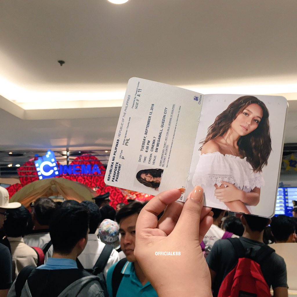 OfficialKBB's tweet photo. Barcelona, here we come! 😉 #BarcelonaGlobalPremiere https://t.co/ByNiOxVYQX