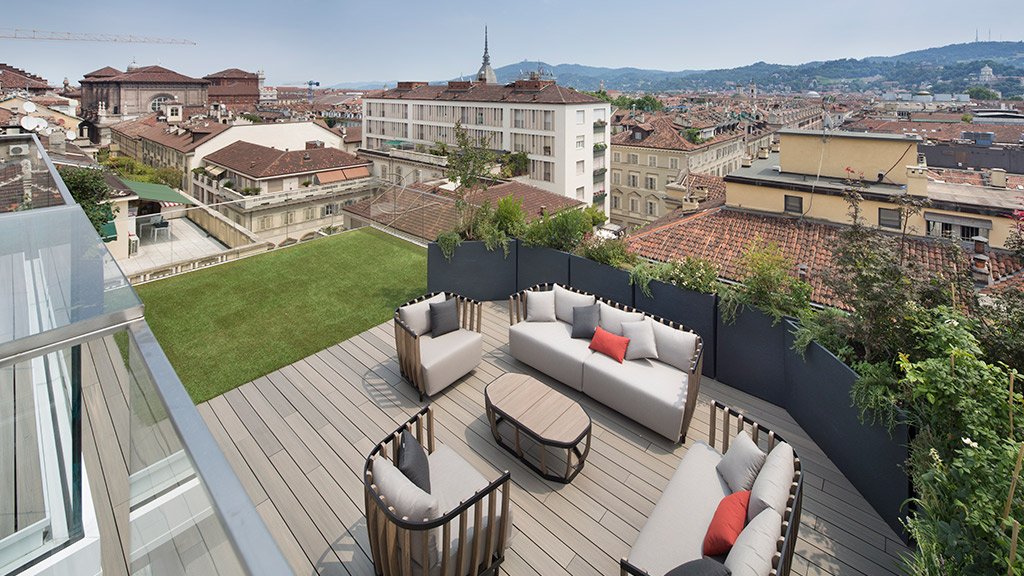 Roofingreen's tweet photo. #Lagrange12: #rooftop panoramico nel cuore di Torino, in collaborazione con Roofingreen https://t.co/55XMxrEfFu https://t.co/PU5Bjib6uW