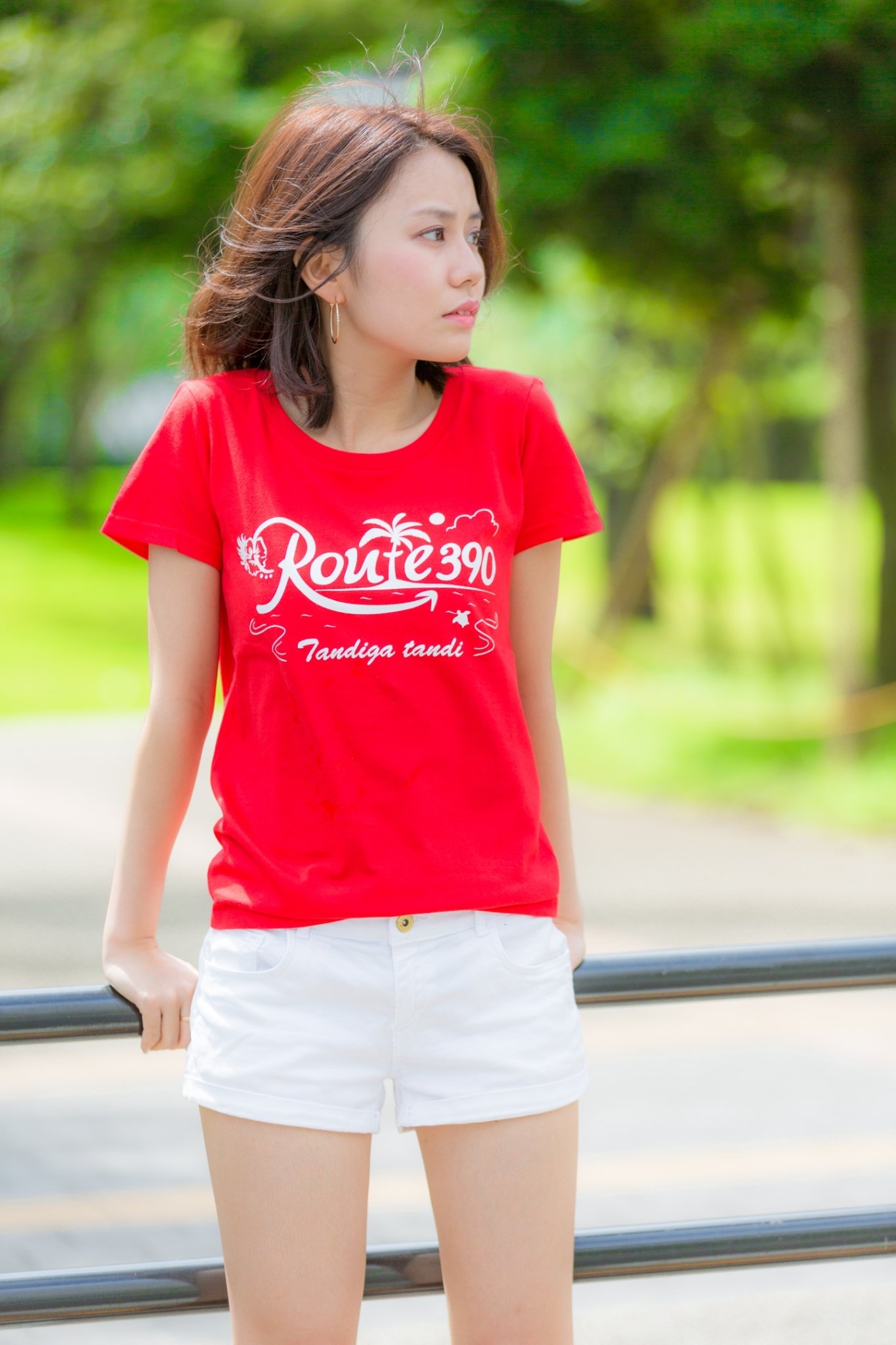 Route390 今回のモデルさんは 加地千尋さん 彼女は昼ドラの新キッズ ウォー主役 今井 花 で出演されてた方です カメラマンさんとのご縁があり 撮影させていただきました Facebookページにいっぱい写真あるので見てください 笑 Route390 今回のモデルさんは 加地千尋さん 彼女は昼ドラの新キッズ ウォー主役 今井 花 で出演されてた方です カメラマンさんとのご縁があり 撮影させていただきました Facebookページにいっぱい写真あるので見てください 笑