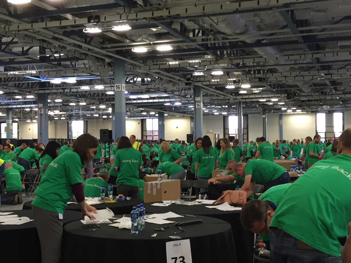 Bob_Savage1's tweet photo. Unbelievable turnout of volunteers for the #DellGiving event here in Cork #GoBigWinBig - Great job everyone https://t.co/9NJKC6XADz