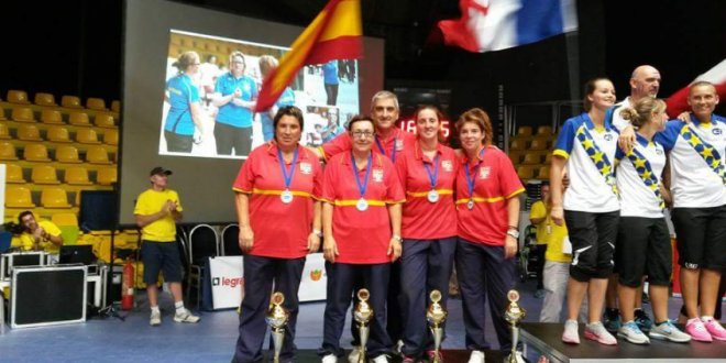 PETANCA - Yolanda Matarranz revalida su título Europeo #ORO. El equipo español fue #plata historiadeportiva.com/2016/09/petanc…