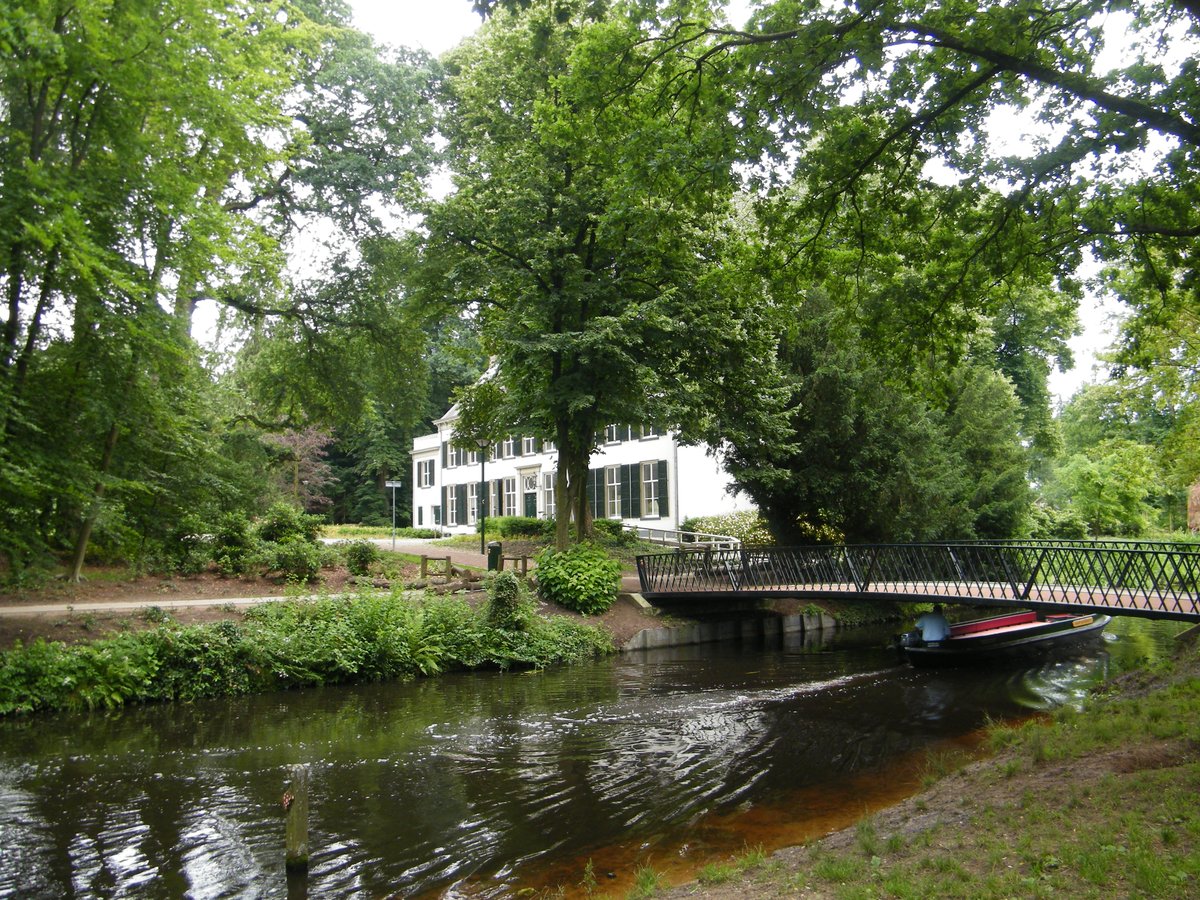 Ga op zaterdag 24 september om 13.00 uur varen en wandelen langs de Heiligenbergerbeek. amersfoort-rondvaarten.nl/varen-en-wande…