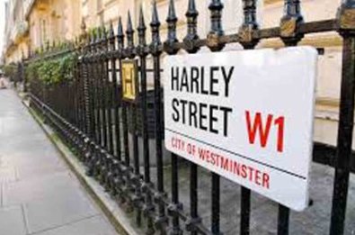 And the #healthcare theme continues with a MEC32 delivered to world-famous Harley Street in #Marylebone #lovelifts