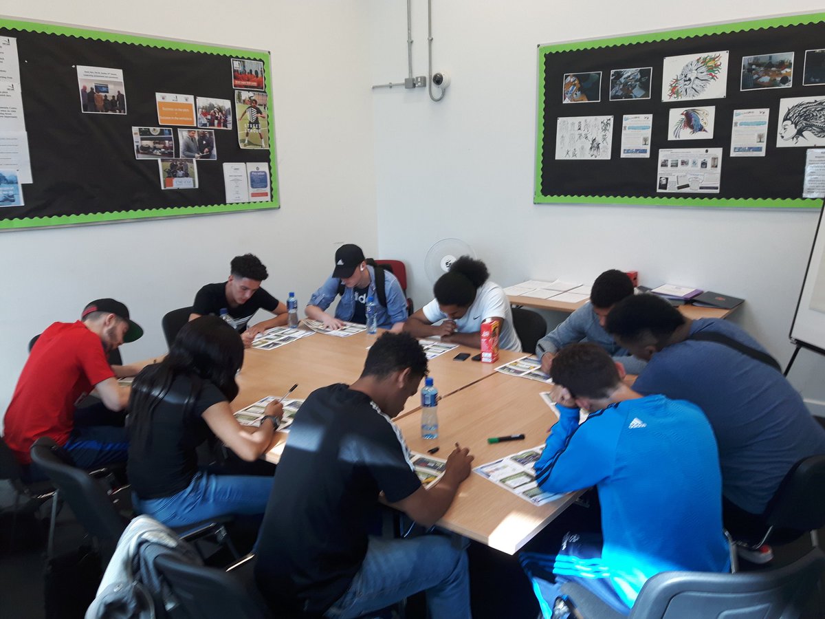 HenleyJason's tweet photo. .@Street_League South #London programme hard at work #Day2 #movingintowork https://t.co/6Lhv1MFBZA