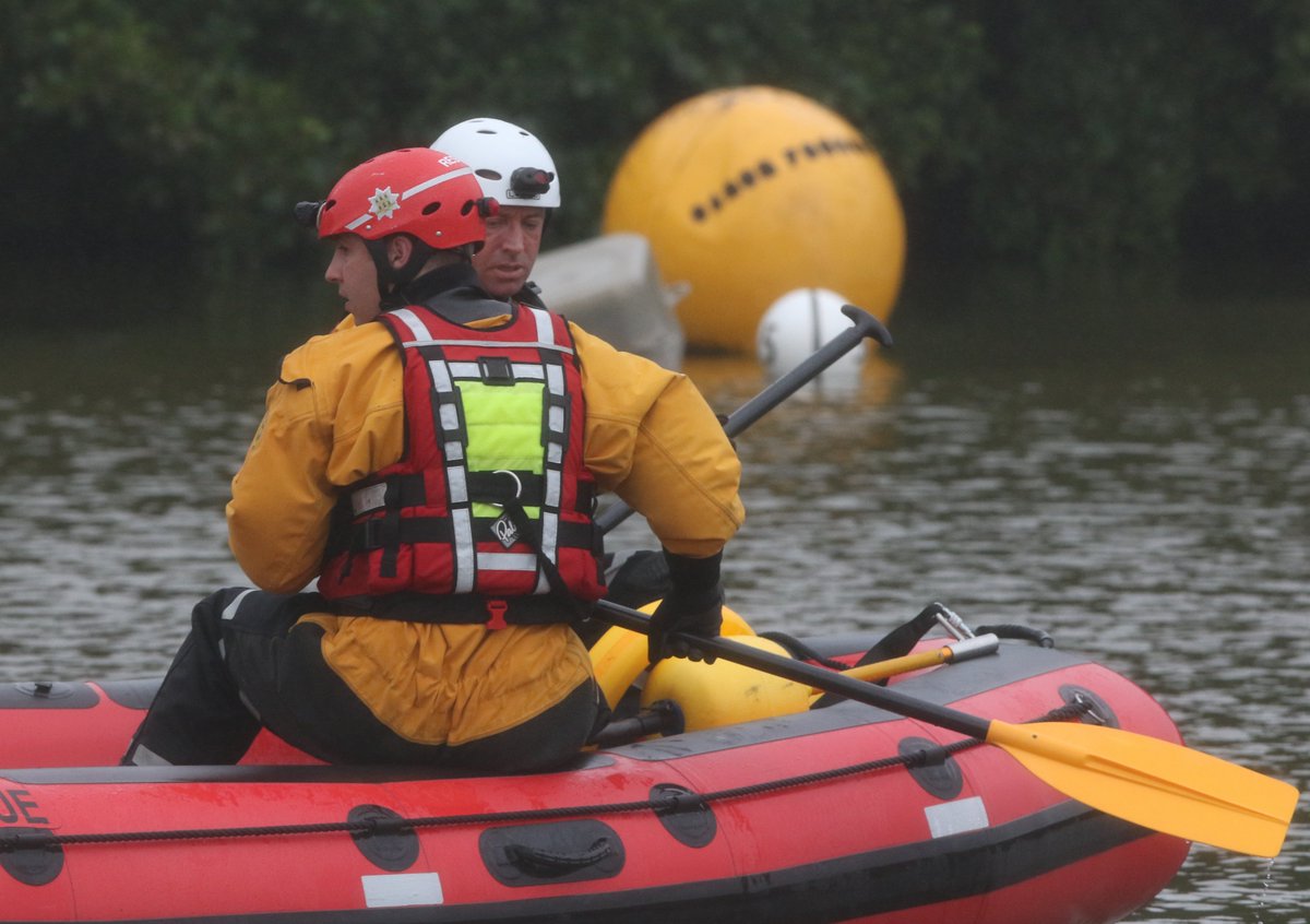 _ukro's tweet photo. Some of the Action out on the Water of #2016ukro held @Hants_fire @UKROChair @SITinflatables https://t.co/47tS5n8mBU