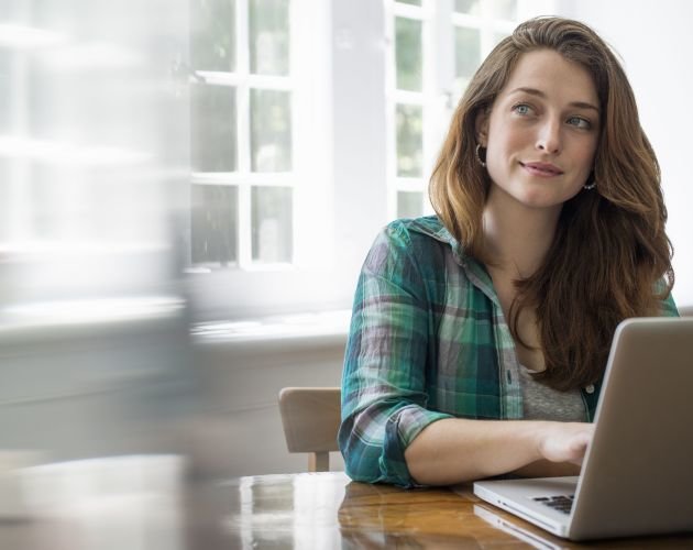 marieclaire_sa's tweet photo. Why flexible work hours is the future of feminism. https://t.co/cjnzSI2Ybk https://t.co/wPVaEFzu3a