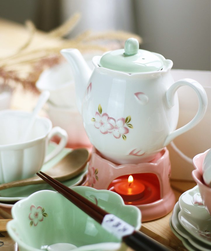 buy_ur_desire's tweet image. 🌸《벚꽃 다기세트》🌸어떠세요?

심해다기 때 그랬듯 수요가 많다면 안전하게 식기인증까지 마친 후 들어오게 됩니다. 가격은 저렴하겠지만 기간이 넉넉히 필요하고, 저세상 예쁨이에요..

구매의사=❤《RT+마음》❤