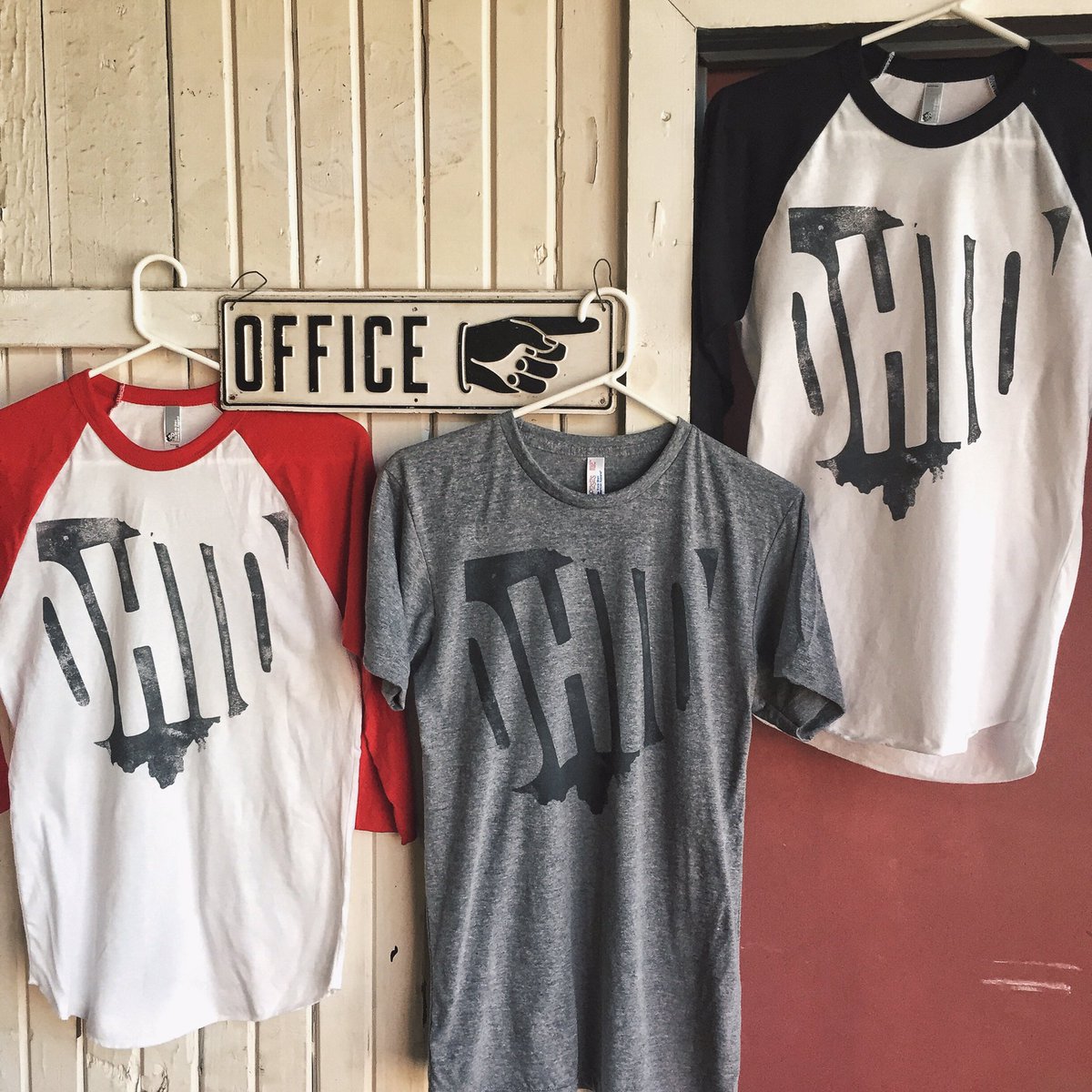 GrassrootsPrint's tweet photo. The classic tri-blend tee or the 3/4 sleeve raglan. Decisions, decisions...

⚡️https://t.co/tpn5EnRbtl⚡️ #ohio https://t.co/8LgirUUL27
