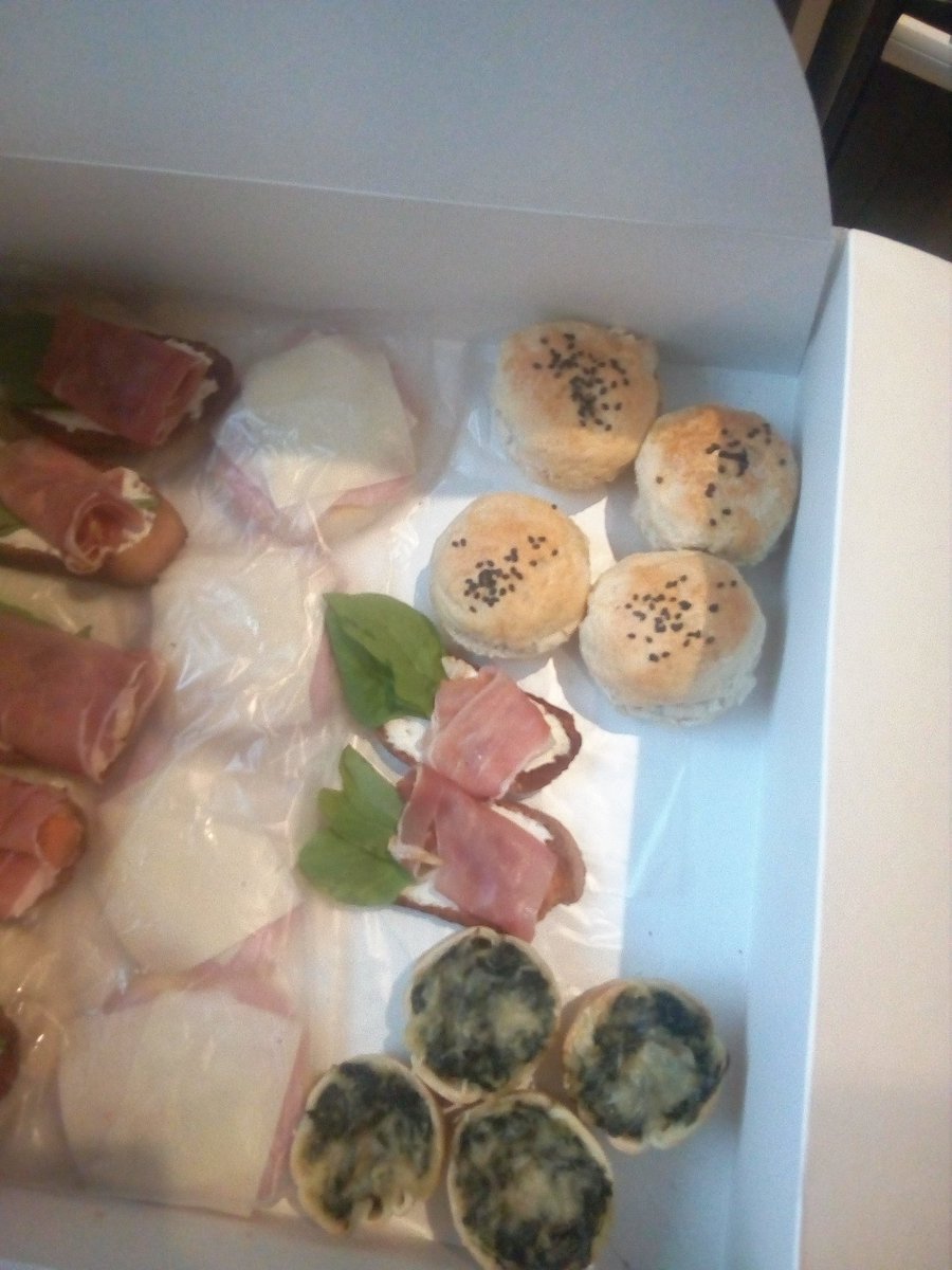 CASEROBRUNCH's tweet photo. #promo.,catering casero brunch, elegí tu combo. Mercado libre https://t.co/VsUSqWRvaP