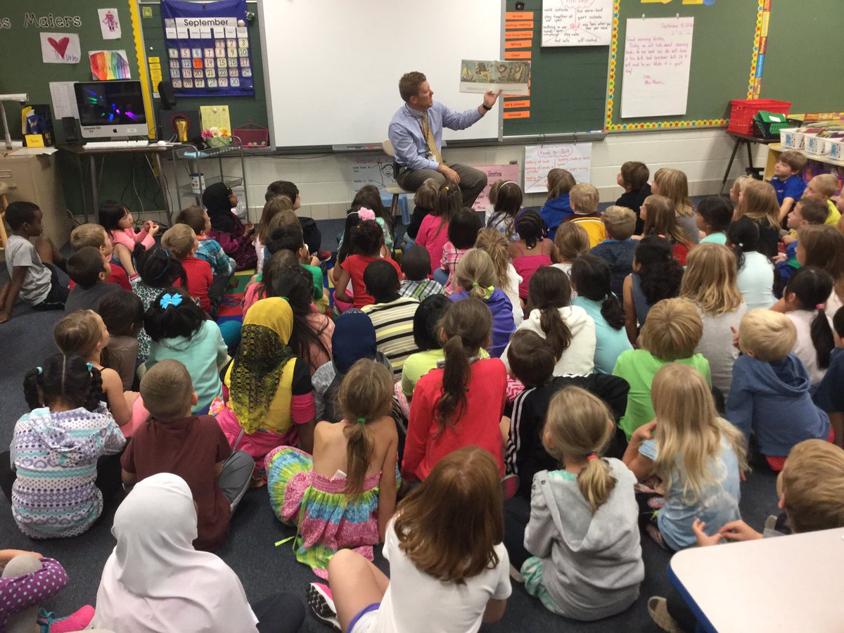 1stGradeKnights's tweet photo. The firsties enjoyed listening to Dr. V. read this morning #NHisready https://t.co/IfgNmNvTse