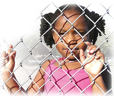 uchangenow's tweet image. 2.7 million children in the U.S. impacted by the loss of their incarcerated parents. Change must come @Bilalqayyumq1