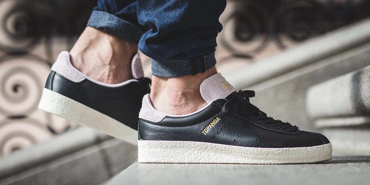 adidas topanga black