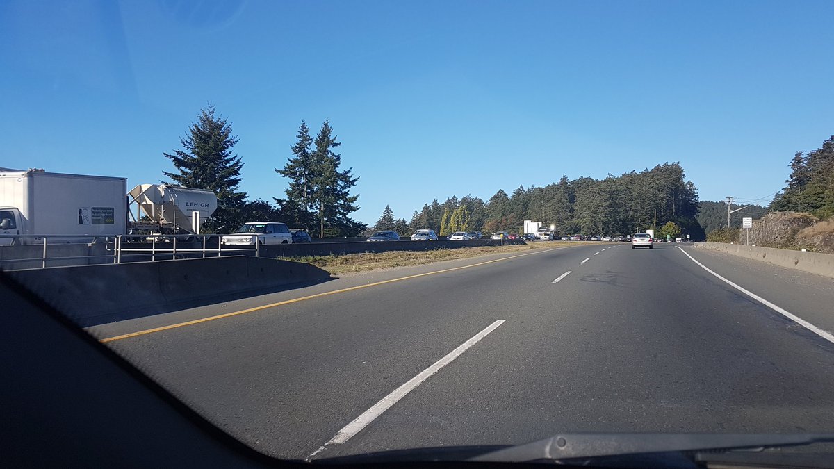 moonwaterlodge's tweet photo. #traffic #hwy1 @cfax #trafficjam #portageinlet #accident https://t.co/Tn26GgqIi5