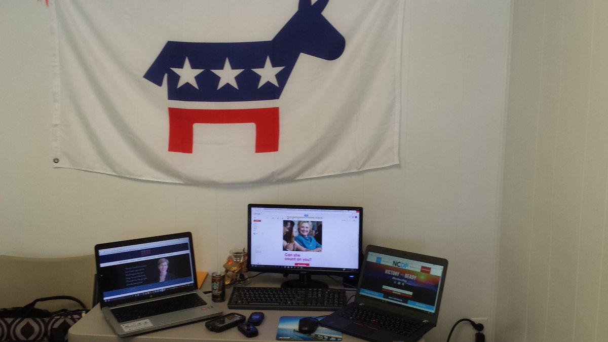 RoseMooreNC's tweet photo. Did someone say WOA?? Ready to #TurnNCBlue https://t.co/k2VGHA1UyV