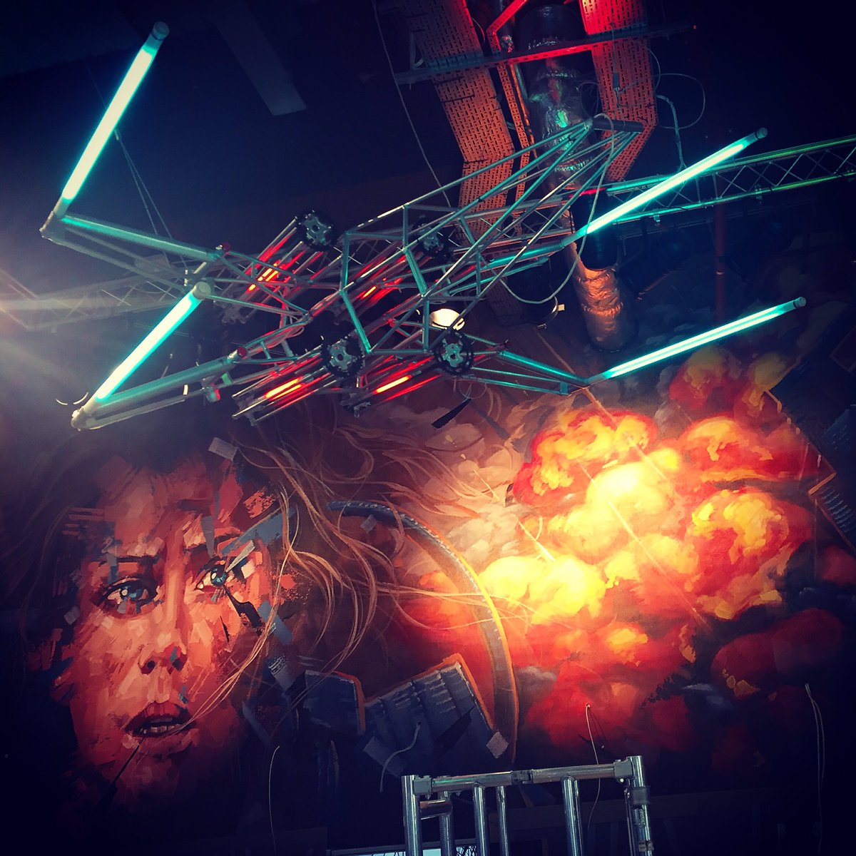 TysonLDesign's tweet photo. Another exciting project coming to life #comics #heros #lightingdesign #boltonmarketplace @TysonLighting @DrewTyson https://t.co/XbJlZE040G