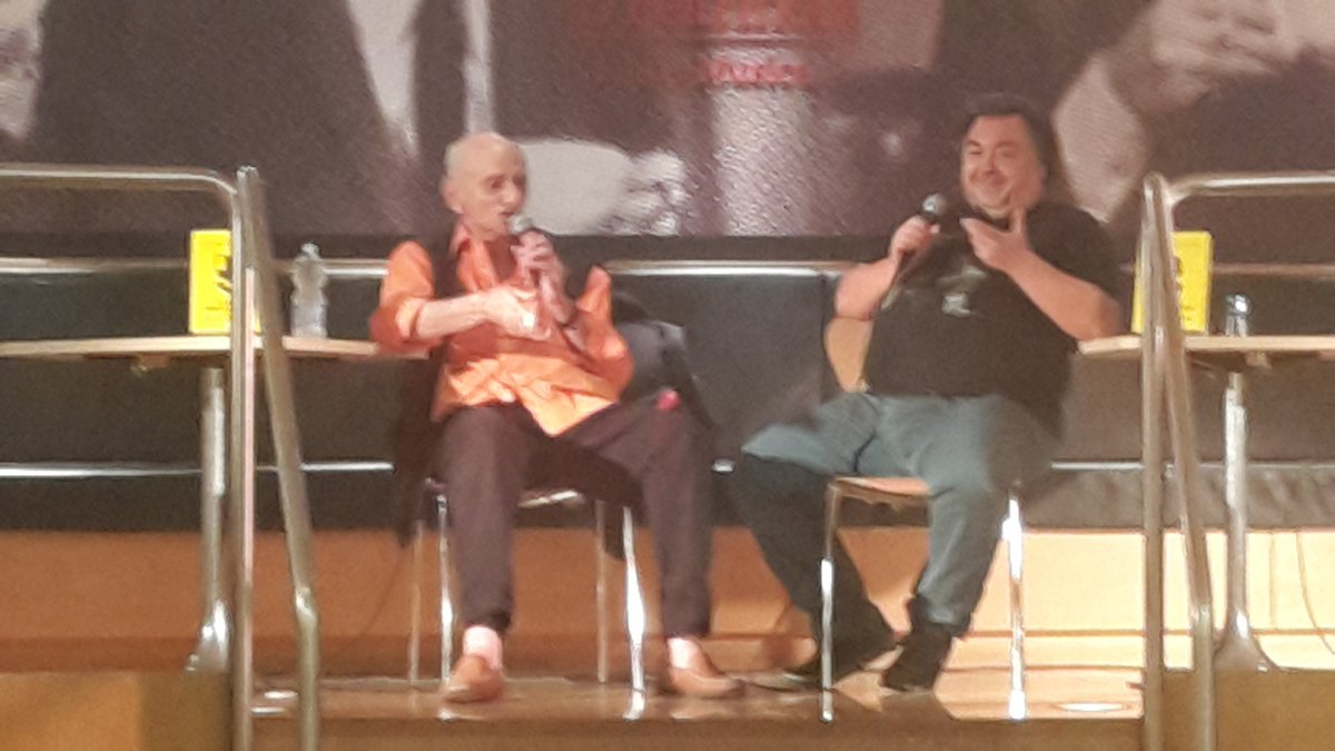CristianaChicca's tweet photo. #Crapanzano racconta con Luca Crovi il suo nuovo romanzo "Il mistero della giovane infermiera" #Arrigoni https://t.co/CgiyBmBKtU