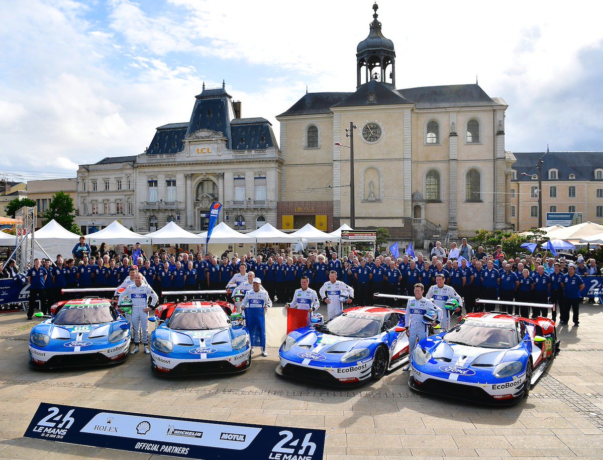 FordRacing's tweet photo. The whole Ford GT team is reunited at @circuitamericas this weekend. This is how we do it... https://t.co/Iub5Dw3nNO https://t.co/L5YOLTLbgt