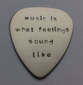 KaschePandO's tweet photo. Music is what feeling should sound like. #Music #Expression #Piano #Feelings https://t.co/DselqslI7W