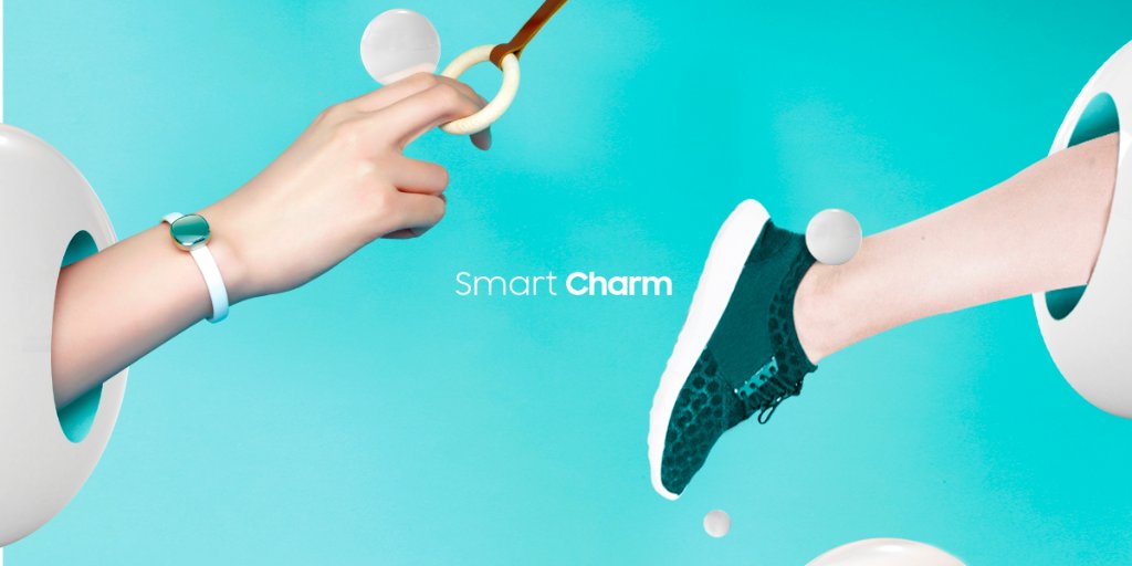 samsungmobilemx's tweet photo. Cuidarte y verte bien es posible con #SmartCharm. https://t.co/4jgn3m3vQ7