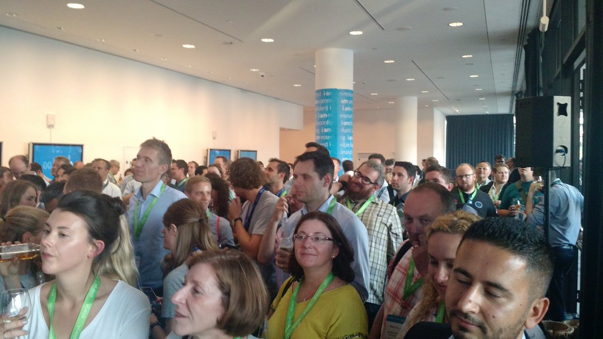 ChiaraPensato's tweet photo. So much #iamanalytics love at the first @alteryx European Grand Prix! Live from #InspireEurope16 https://t.co/Jj1fLOU9Iq