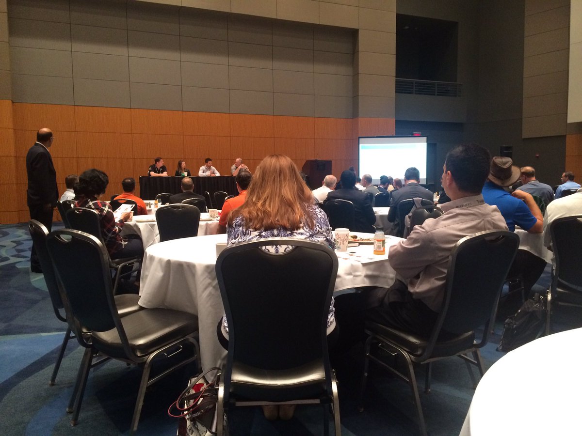 oscarunivio's tweet photo. #TDPARTNERS16 attending early breakfast panel #AsterAnalytics #FuzzyLogix https://t.co/m15ovYqCLT