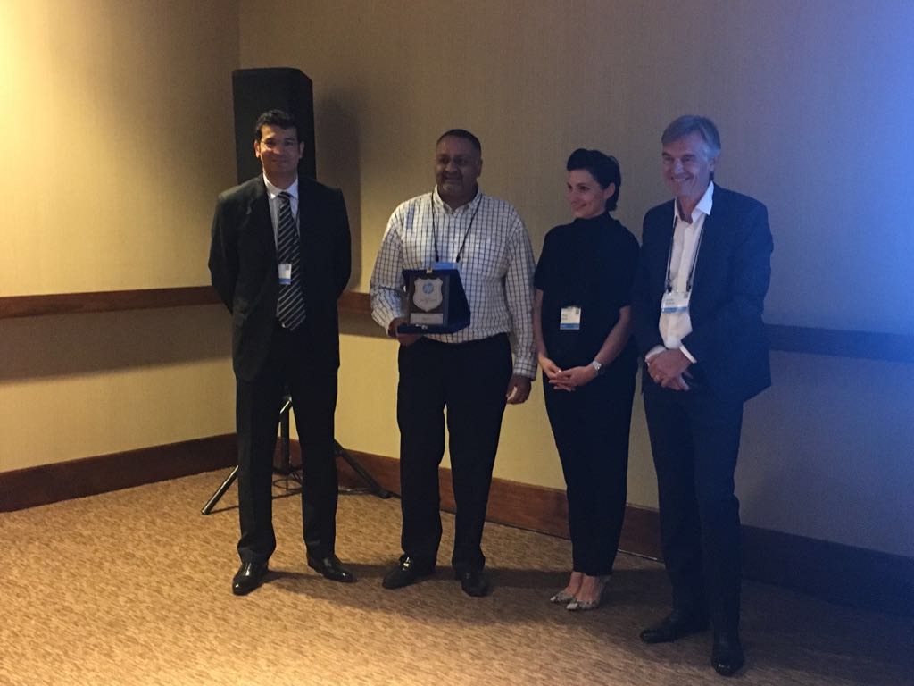 Aptronics_SA's tweet photo. We’re proud of our team for receiving the HP MEMA Award of Performance Excellence 2016 at #HPGPC in Boston. https://t.co/bIvYmCU2PK