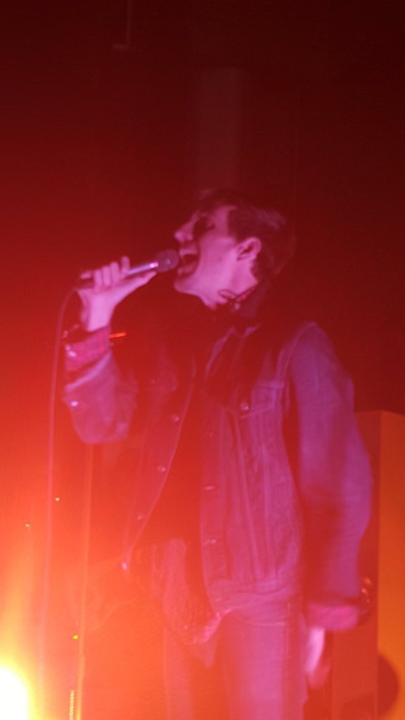 lowqualityjohn's tweet photo. cred to @sdean218 https://t.co/3TVnFHOwpH