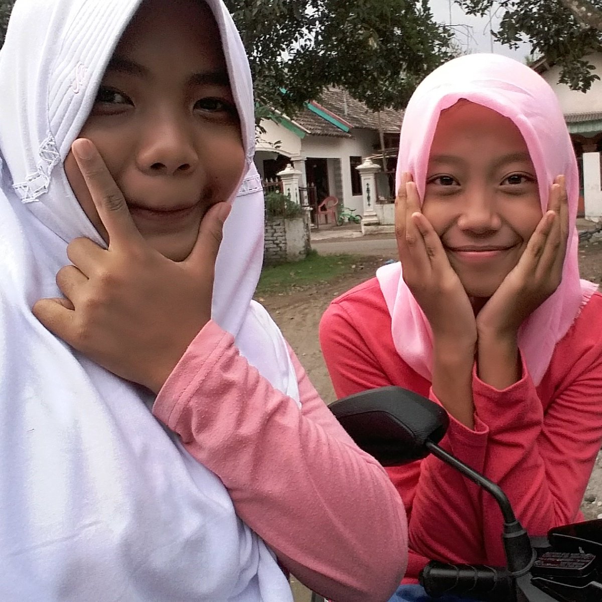MHasanati1710's tweet photo. Tft kawan😘😘kapan2 lagi ya😍 #laf2 https://t.co/4kKJLfoR4g