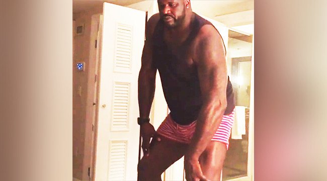 hot96tweets's tweet photo. This is the best thing you'll see all day! @SHAQ nails the #fadechallenge #kanyewest | https://t.co/ri4SLUAz28 https://t.co/MEJBGQcnL1
